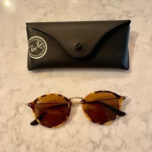 Unisex Tortoise Ray Bans Sunglasses with brown classic lenses
